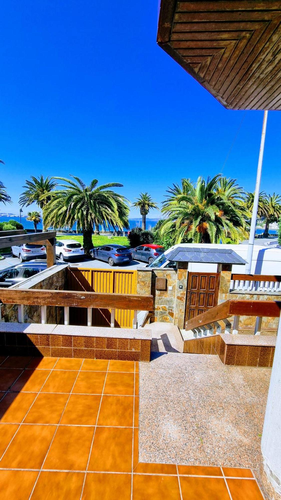 Precioso Atico Frente A La Playa De Santa Cristina Apartment *